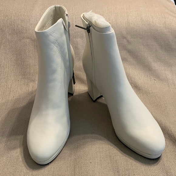 Calvin Klein Shoes - Calvin Klein Leather Uda Ankle Boot